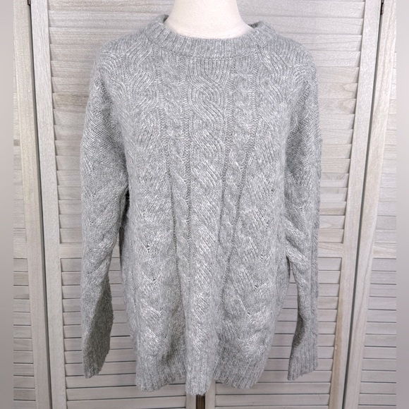 PRIMARK Oversized Cableknit Crewneck Sweater Gray-Medium - Picture 1 of 2